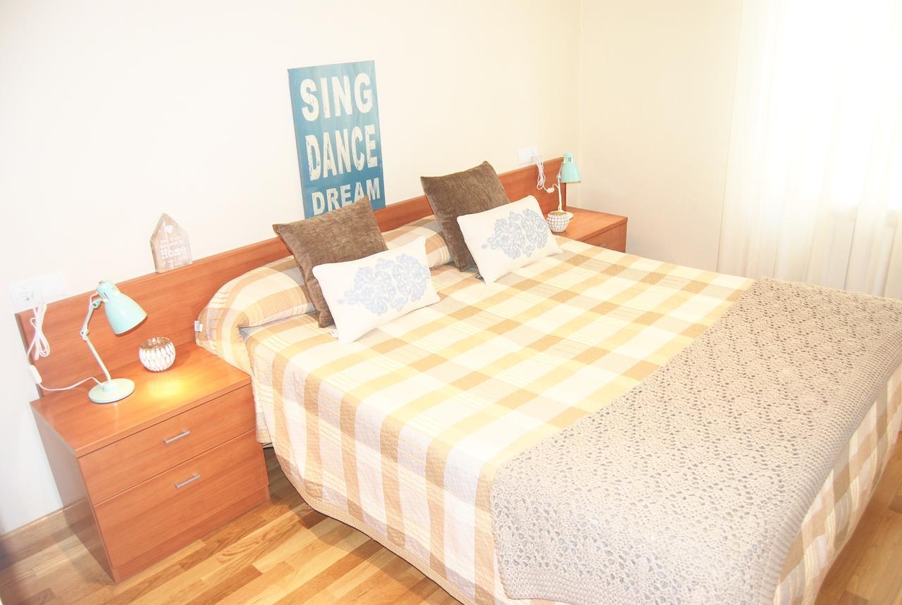 Apartamentos Turisticos Arch Леон Екстериор снимка