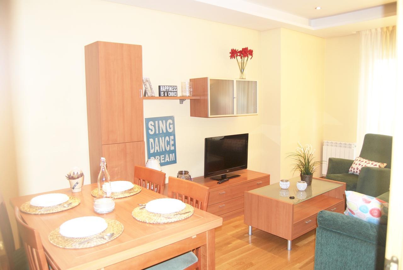Apartamentos Turisticos Arch Леон Екстериор снимка